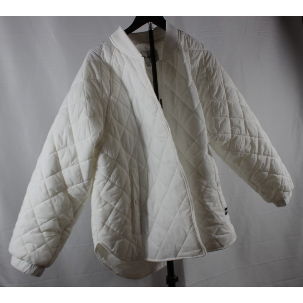 DKNY Jeans XL White Quilted Puffer Jacket DKNY Jean Printed On Coat Lining